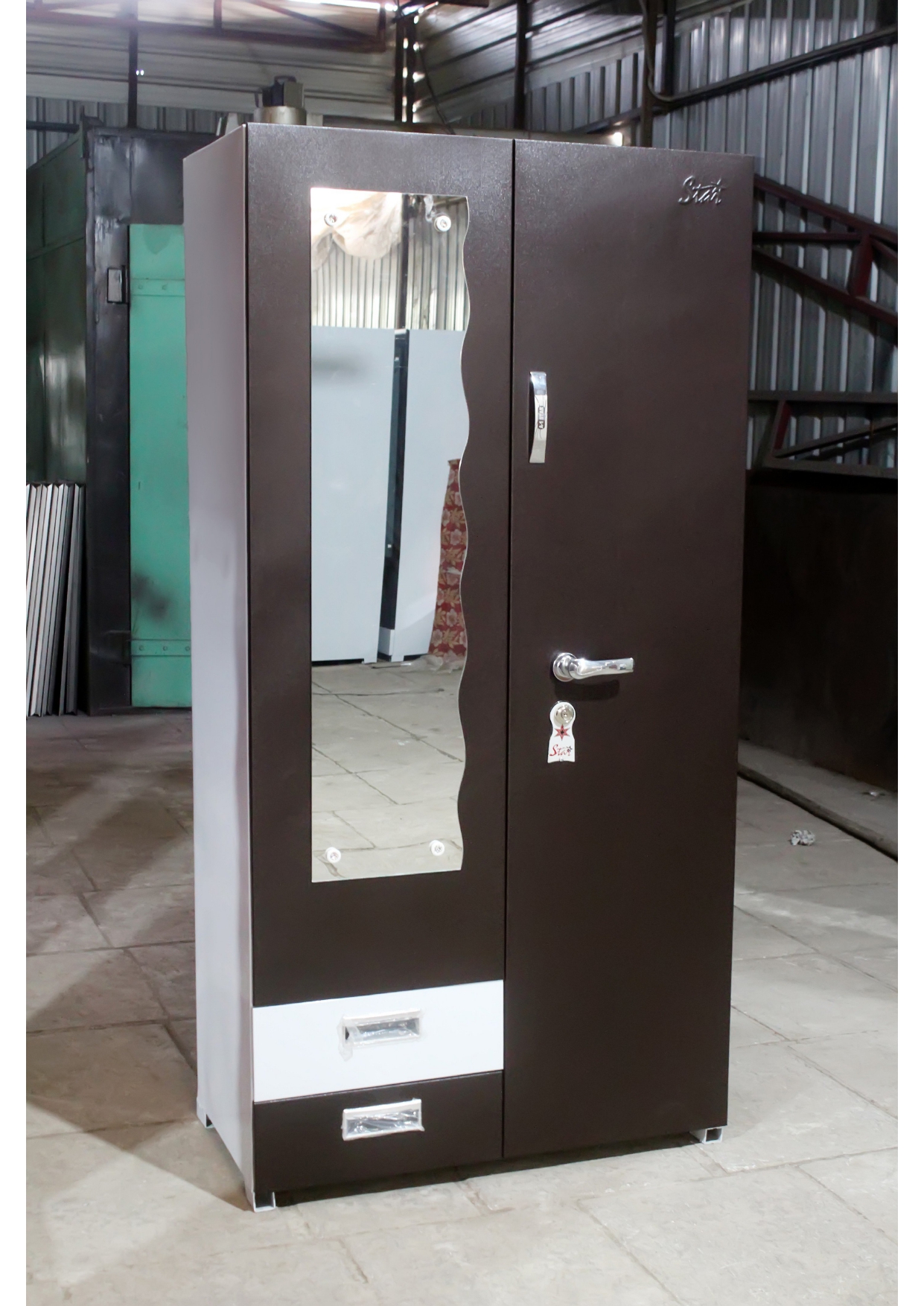 Heavy steel almirah wholesale Maharashtra