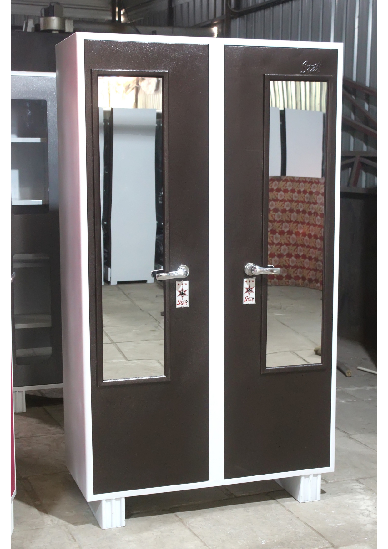 Heavy steel cupboard manufacturer in Latur Maharashtra
