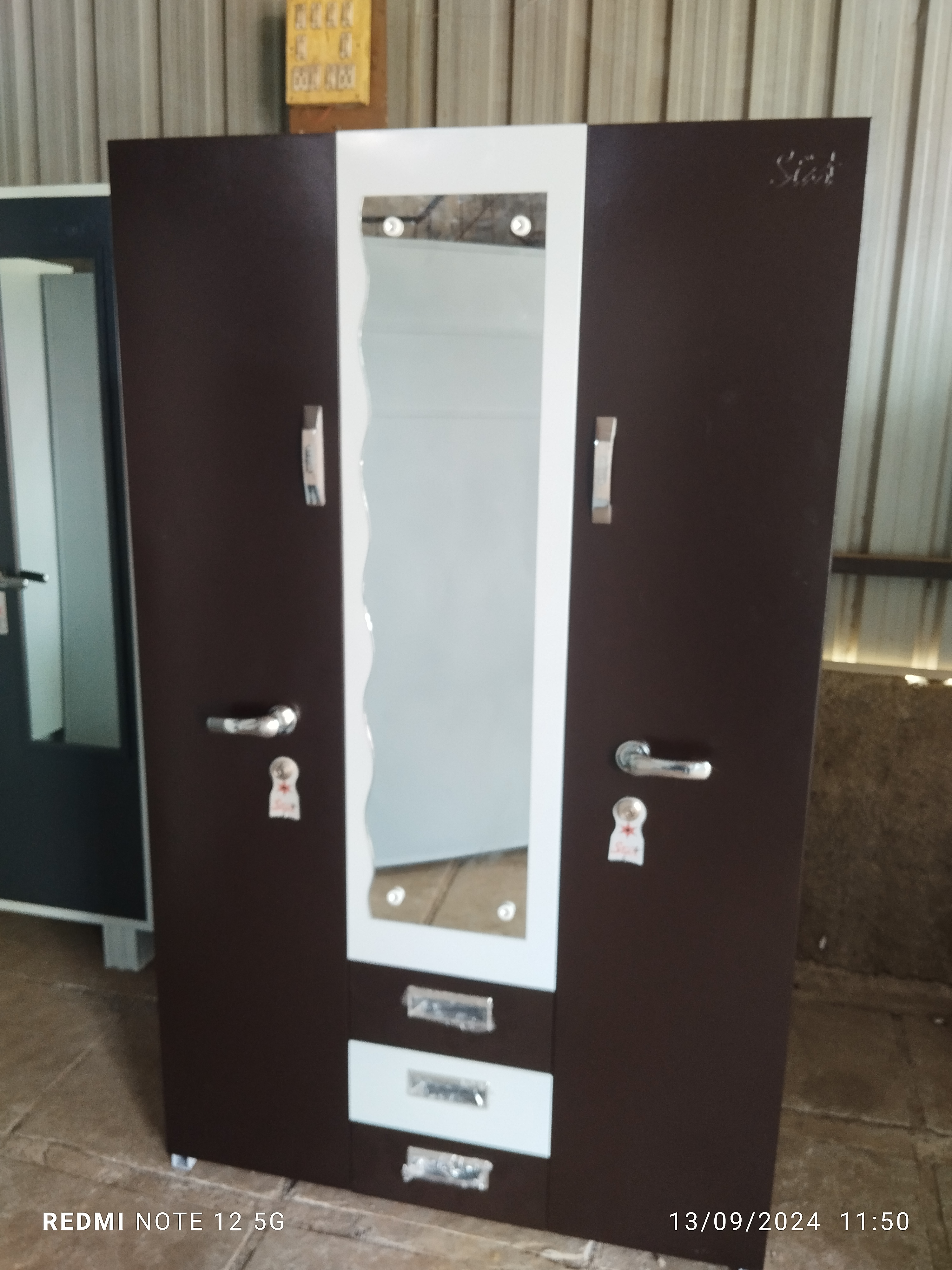 Texture finish steel cupboard factory Latur